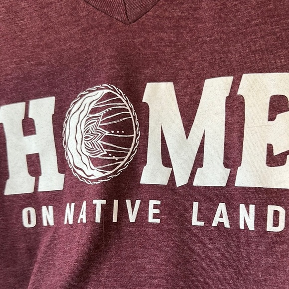 STANFIELDS | Maroon Graphic Tee with 'Home' Print - Picture 5 of 10